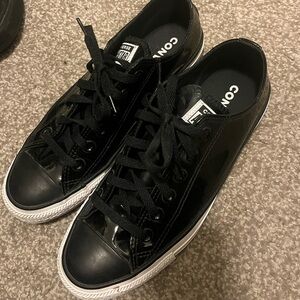 Converse shiny patent Black Low-Top Sneakers